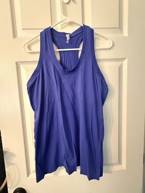 Athleta Women’s Racerback Momentum Tank Top